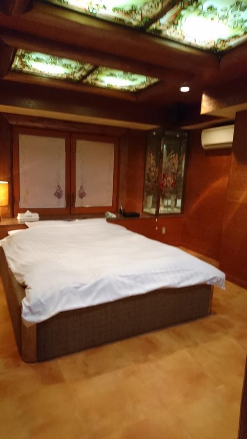 Hotel Loire (Adults Only) Osaka Ngoại thất bức ảnh